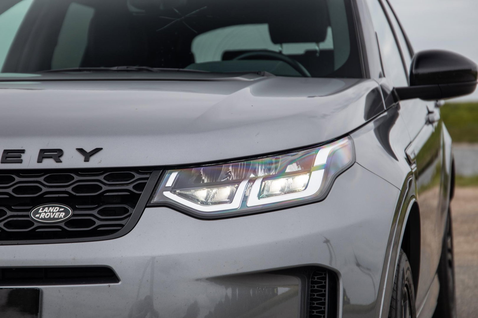 Land Rover Discovery Sport P300e 1.5 R-Dynamic HSE CARPLAY / LEER / DEALER ONDERHOUDEN / CAMERA