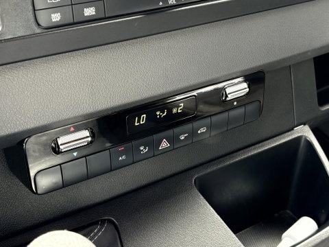 Mercedes-Benz Sprinter 317 1.9 CDI L3 RWD | BAKWAGEN | LAADKLEP 750KG | 800KG Laadvermogen