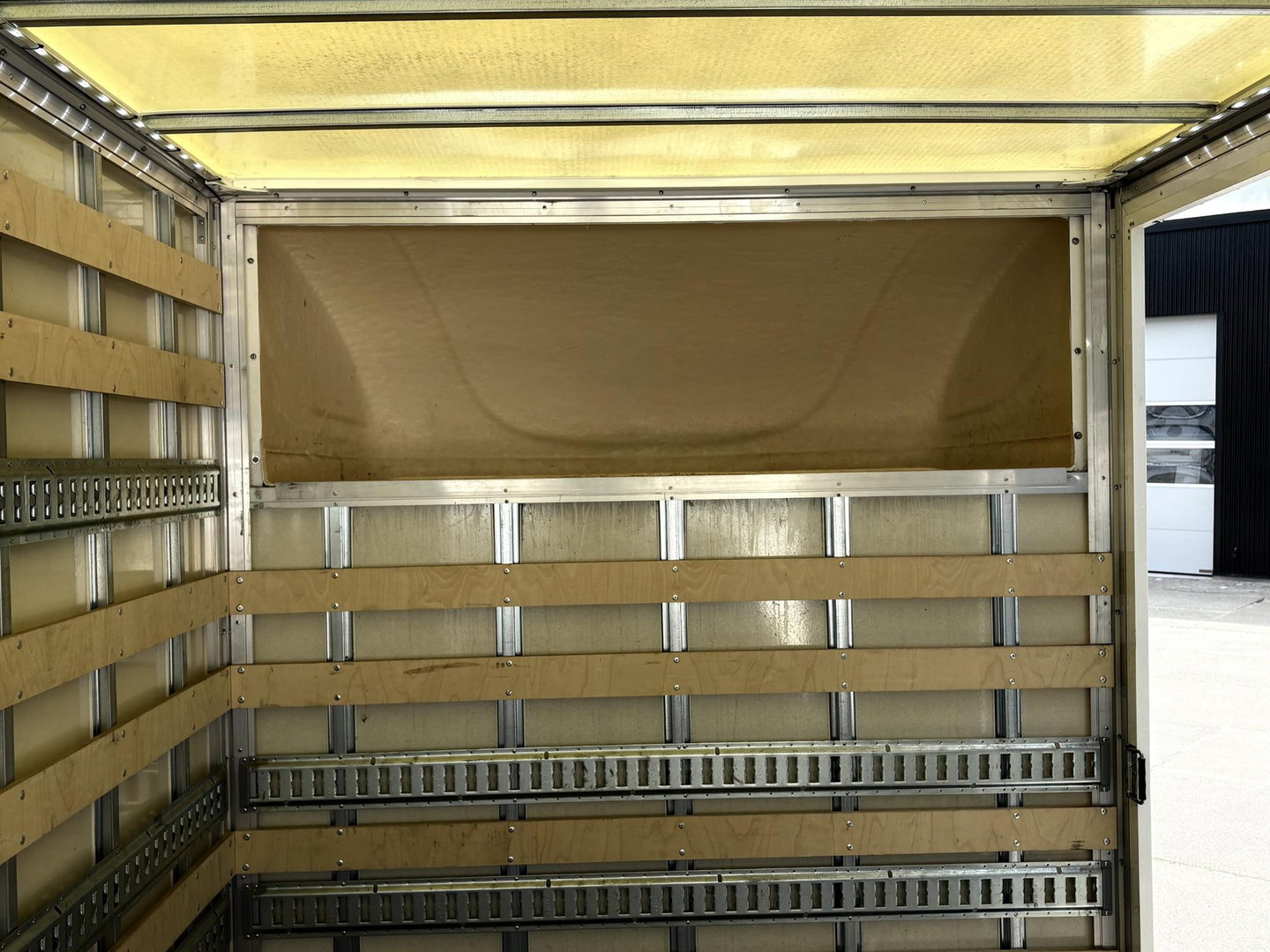Mercedes-Benz Sprinter 317 1.9 CDI L3 RWD | BAKWAGEN | LAADKLEP 750KG | 800KG Laadvermogen