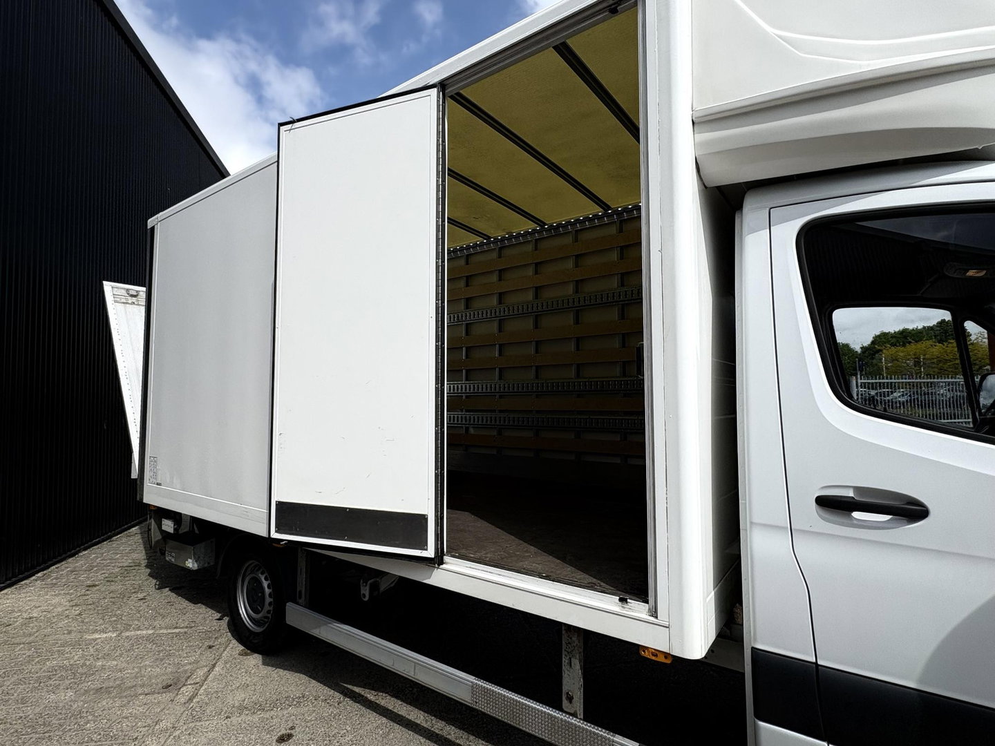 Mercedes-Benz Sprinter 317 1.9 CDI L3 RWD | BAKWAGEN | LAADKLEP 750KG | 800KG Laadvermogen