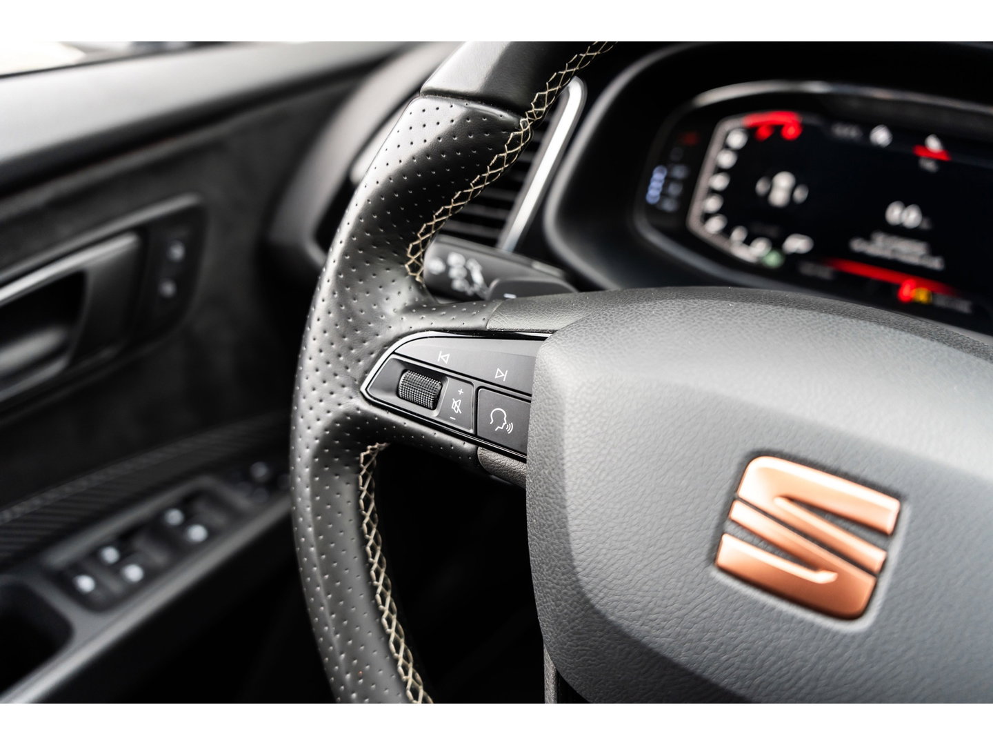 SEAT Leon 2.0 TSI CUPRA PANO BEATS VIRTUAL CAMERA 1 EIGENAAR