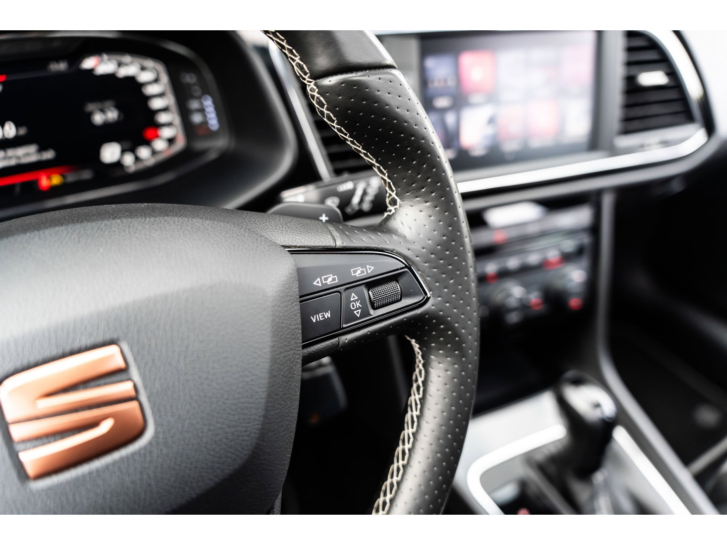 SEAT Leon 2.0 TSI CUPRA PANO BEATS VIRTUAL CAMERA 1 EIGENAAR