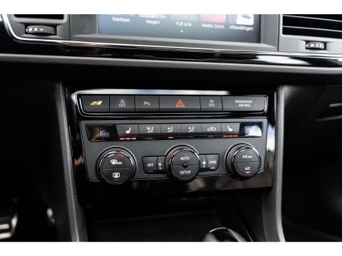 SEAT Leon 2.0 TSI CUPRA PANO BEATS VIRTUAL CAMERA 1 EIGENAAR