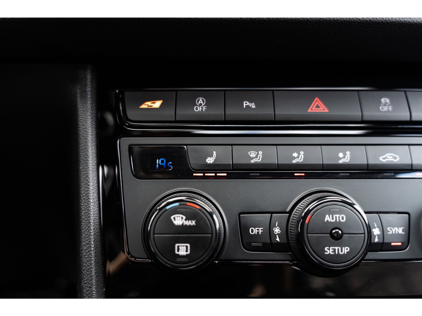 SEAT Leon 2.0 TSI CUPRA PANO BEATS VIRTUAL CAMERA 1 EIGENAAR