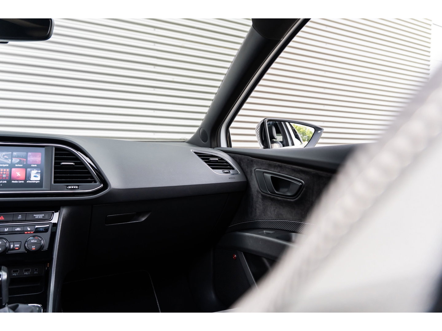 SEAT Leon 2.0 TSI CUPRA PANO BEATS VIRTUAL CAMERA 1 EIGENAAR