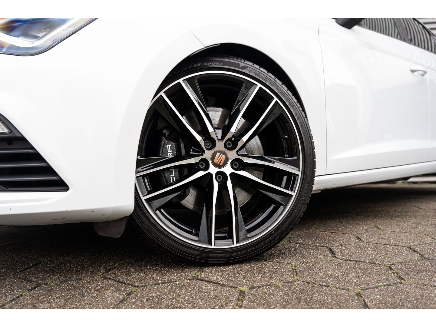 SEAT Leon 2.0 TSI CUPRA PANO BEATS VIRTUAL CAMERA 1 EIGENAAR