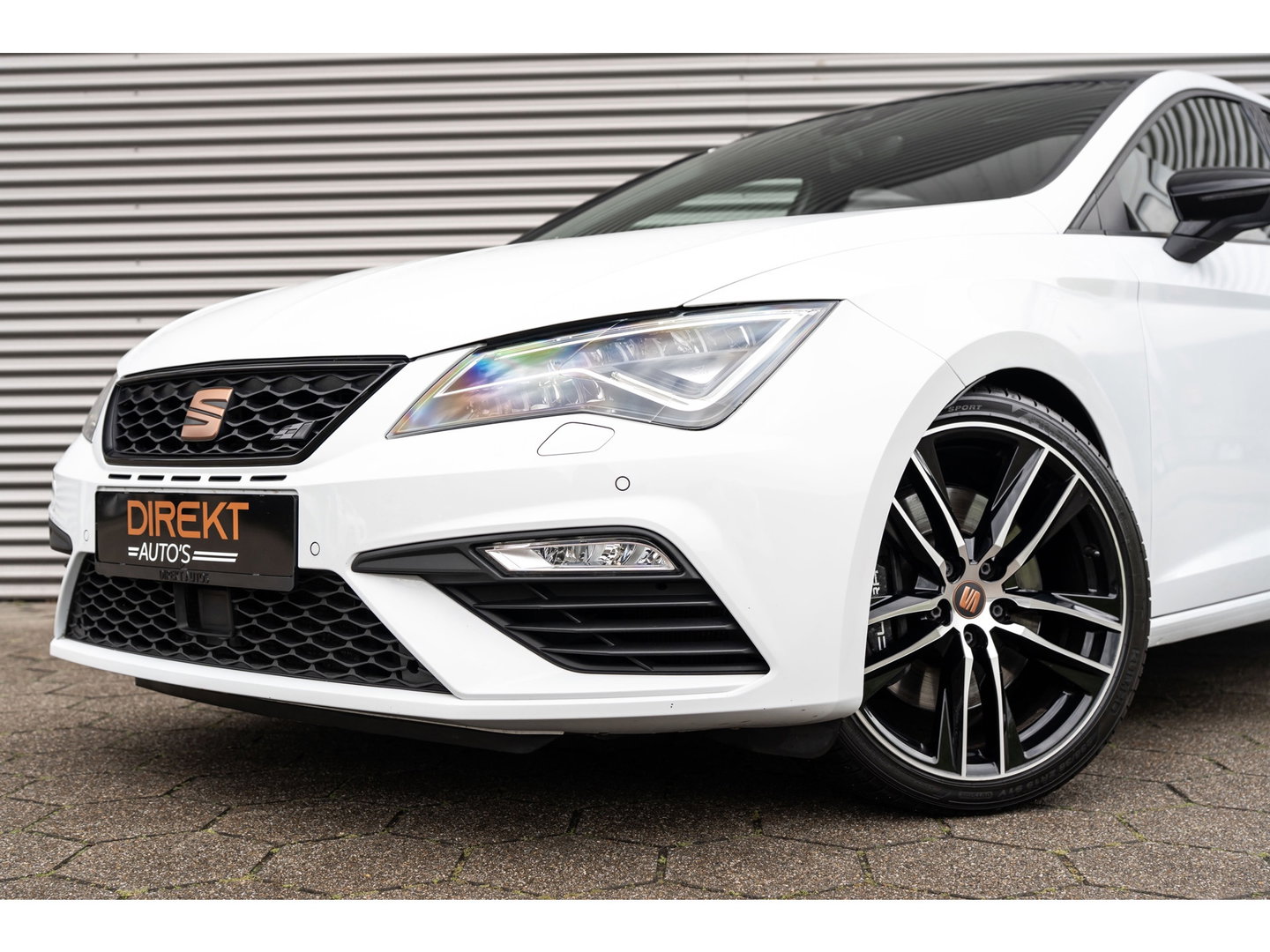 SEAT Leon 2.0 TSI CUPRA PANO BEATS VIRTUAL CAMERA 1 EIGENAAR