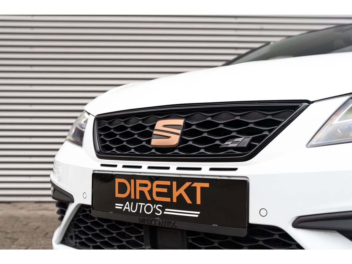 SEAT Leon 2.0 TSI CUPRA PANO BEATS VIRTUAL CAMERA 1 EIGENAAR