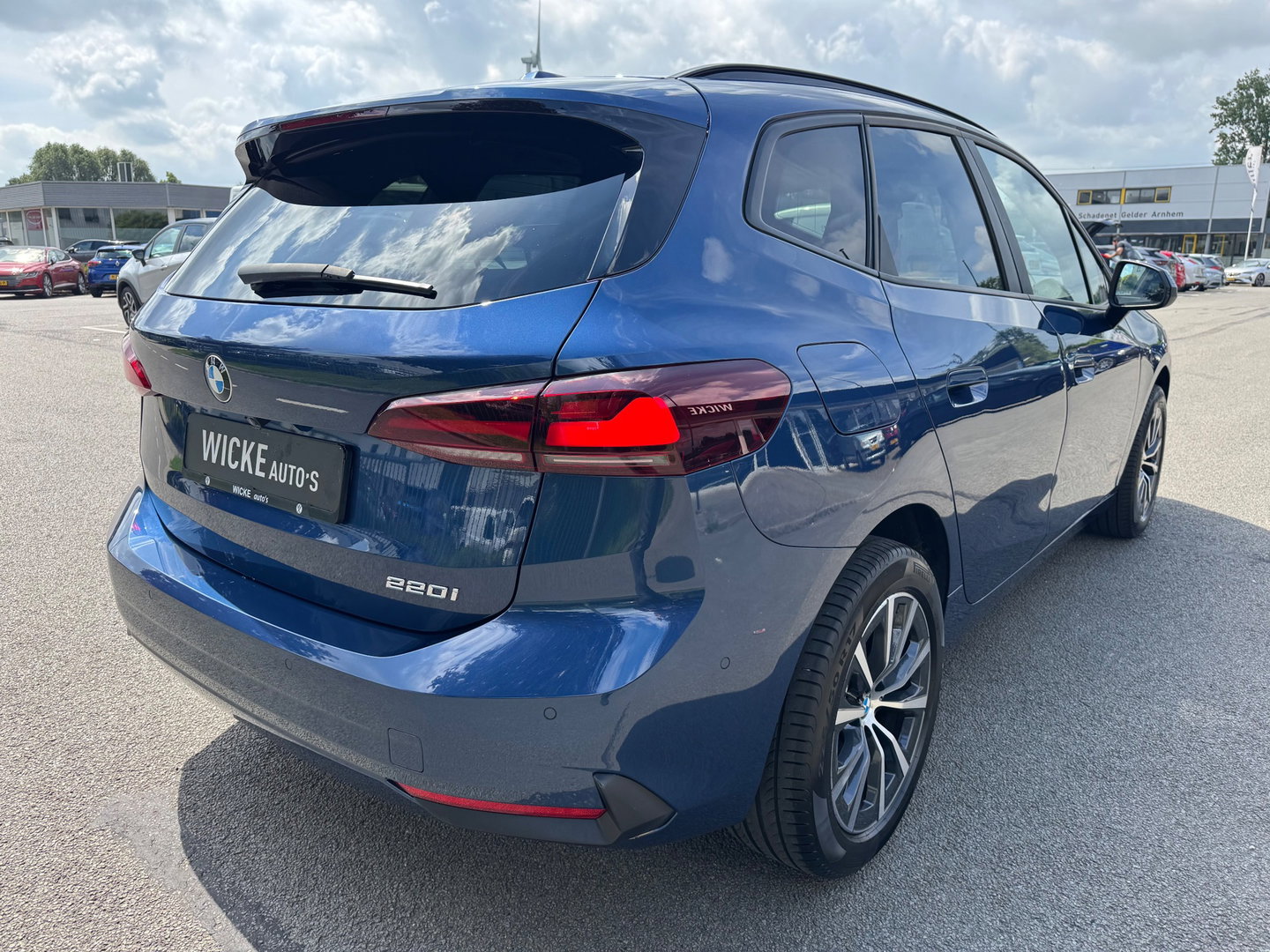 BMW 220i Active Tourer Automaat Led Camera Leder Navigatie
