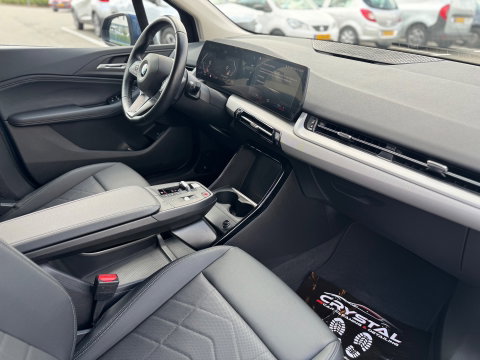 BMW 220i Active Tourer Automaat Led Camera Leder Navigatie