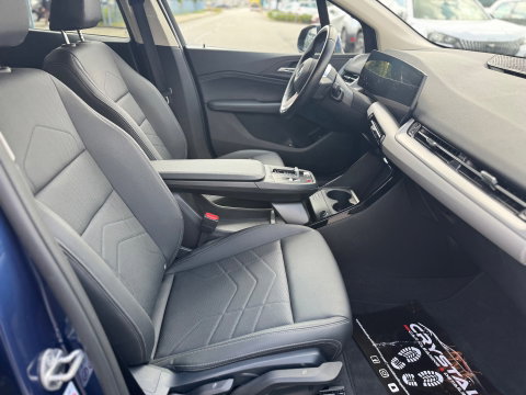 BMW 220i Active Tourer Automaat Led Camera Leder Navigatie