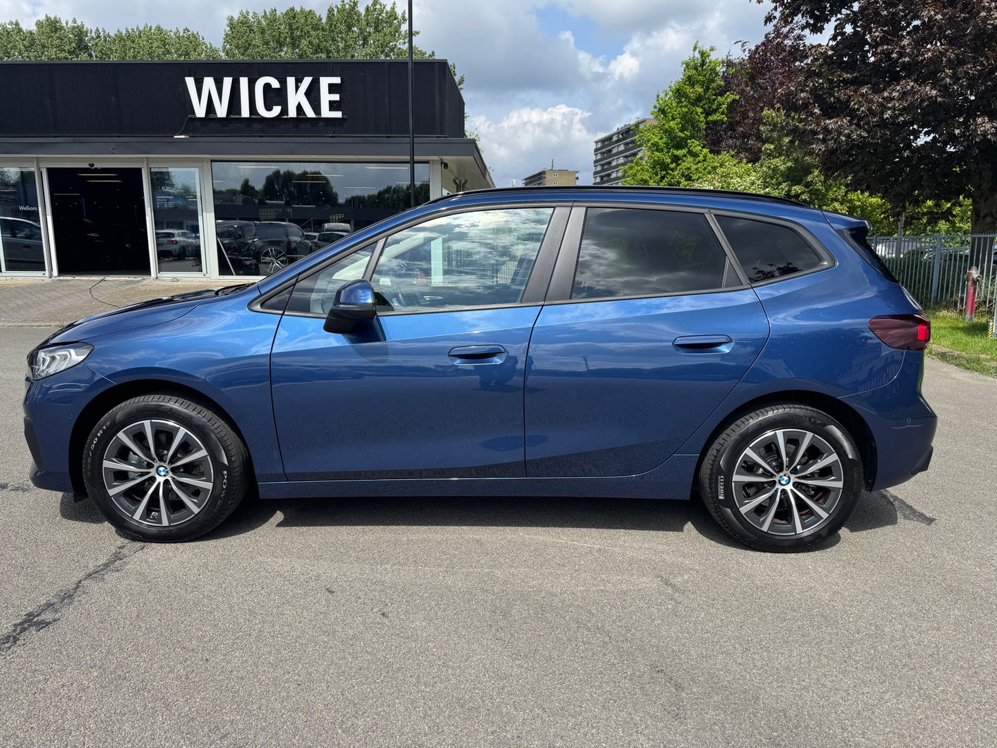 BMW 220i Active Tourer Automaat Led Camera Leder Navigatie