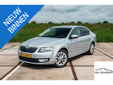 Škoda Octavia 1.0 TSI DSG Greentech Ambition Business | CLIMA | CRUISE | SUNSET