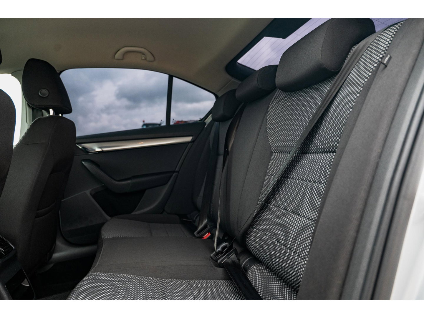 Škoda Octavia 1.0 TSI DSG Greentech Ambition Business | CLIMA | CRUISE | SUNSET