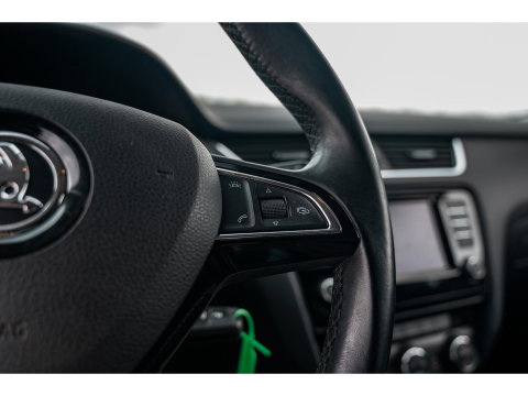 Škoda Octavia 1.0 TSI DSG Greentech Ambition Business | CLIMA | CRUISE | SUNSET