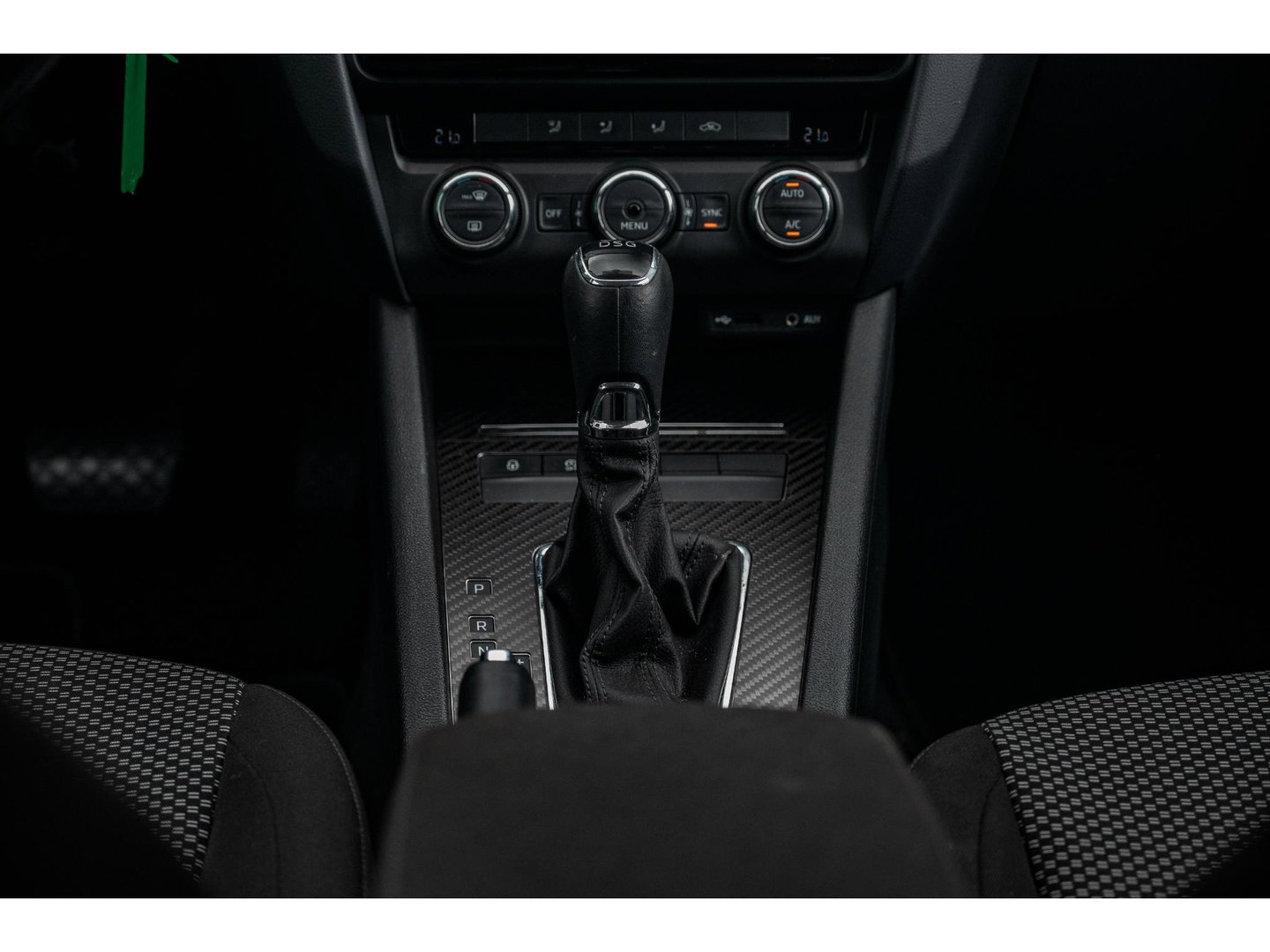 Škoda Octavia 1.0 TSI DSG Greentech Ambition Business | CLIMA | CRUISE | SUNSET