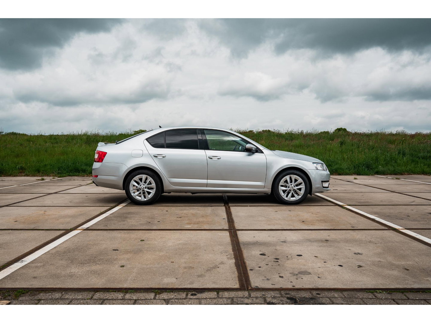 Škoda Octavia 1.0 TSI DSG Greentech Ambition Business | CLIMA | CRUISE | SUNSET