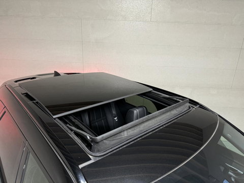 Land Rover Range Rover Velar 2.0 P250 AWD R Dynamic Pano Meridian HUD NAP