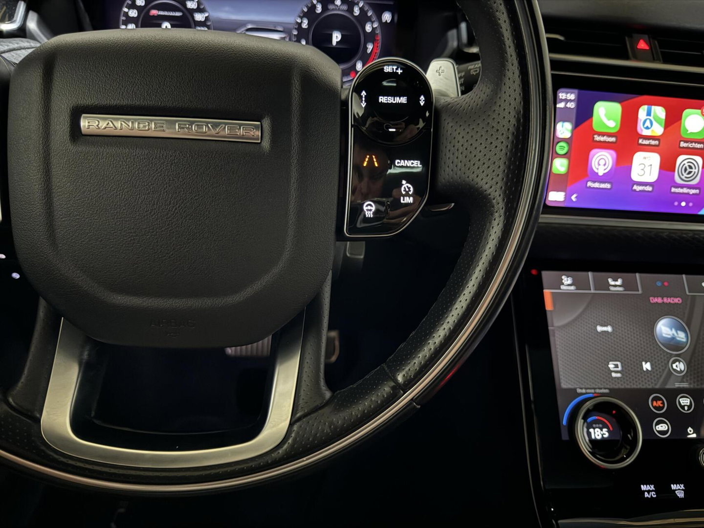 Land Rover Range Rover Velar 2.0 P250 AWD R Dynamic Pano Meridian HUD NAP