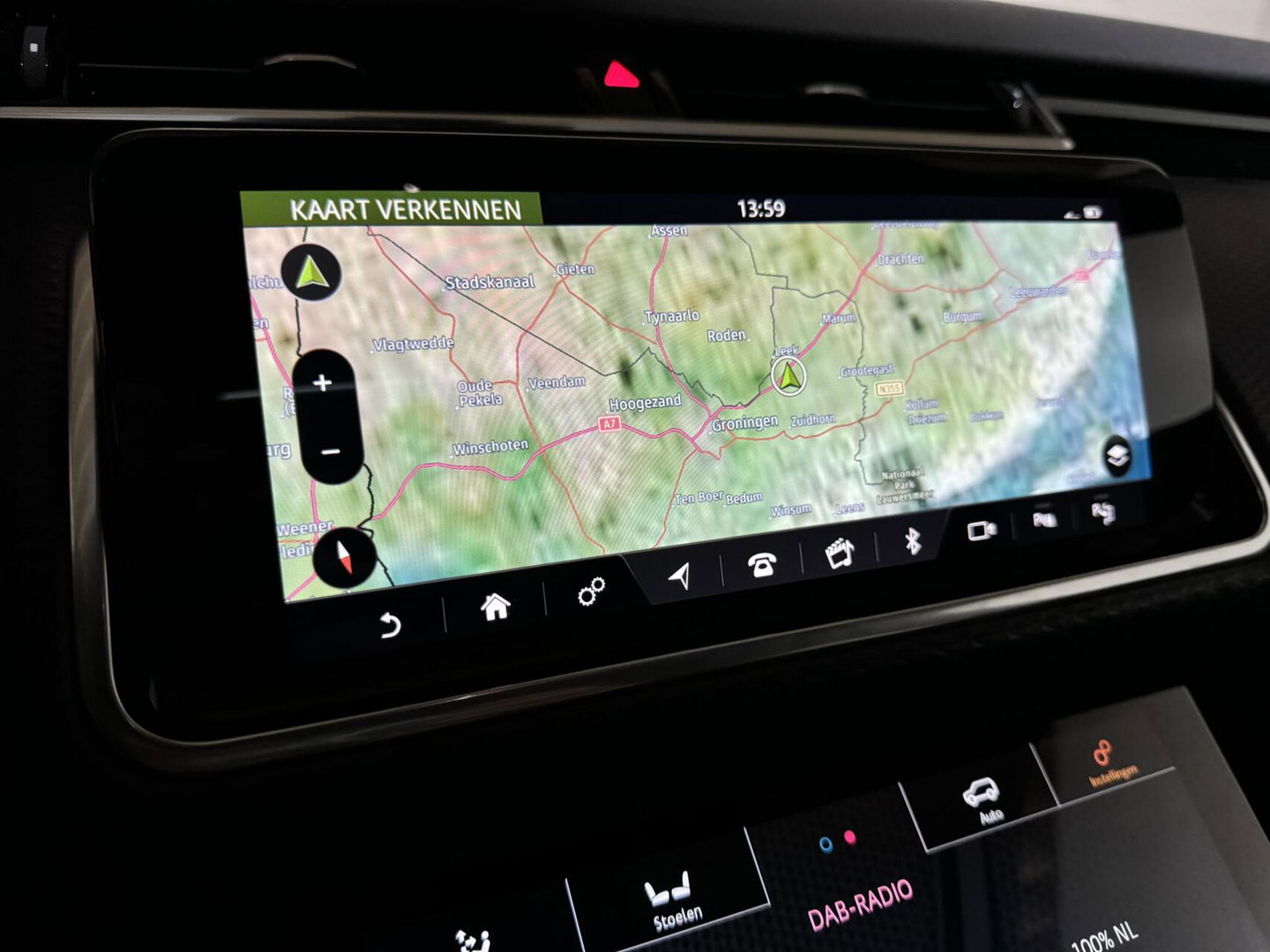 Land Rover Range Rover Velar 2.0 P250 AWD R Dynamic Pano Meridian HUD NAP