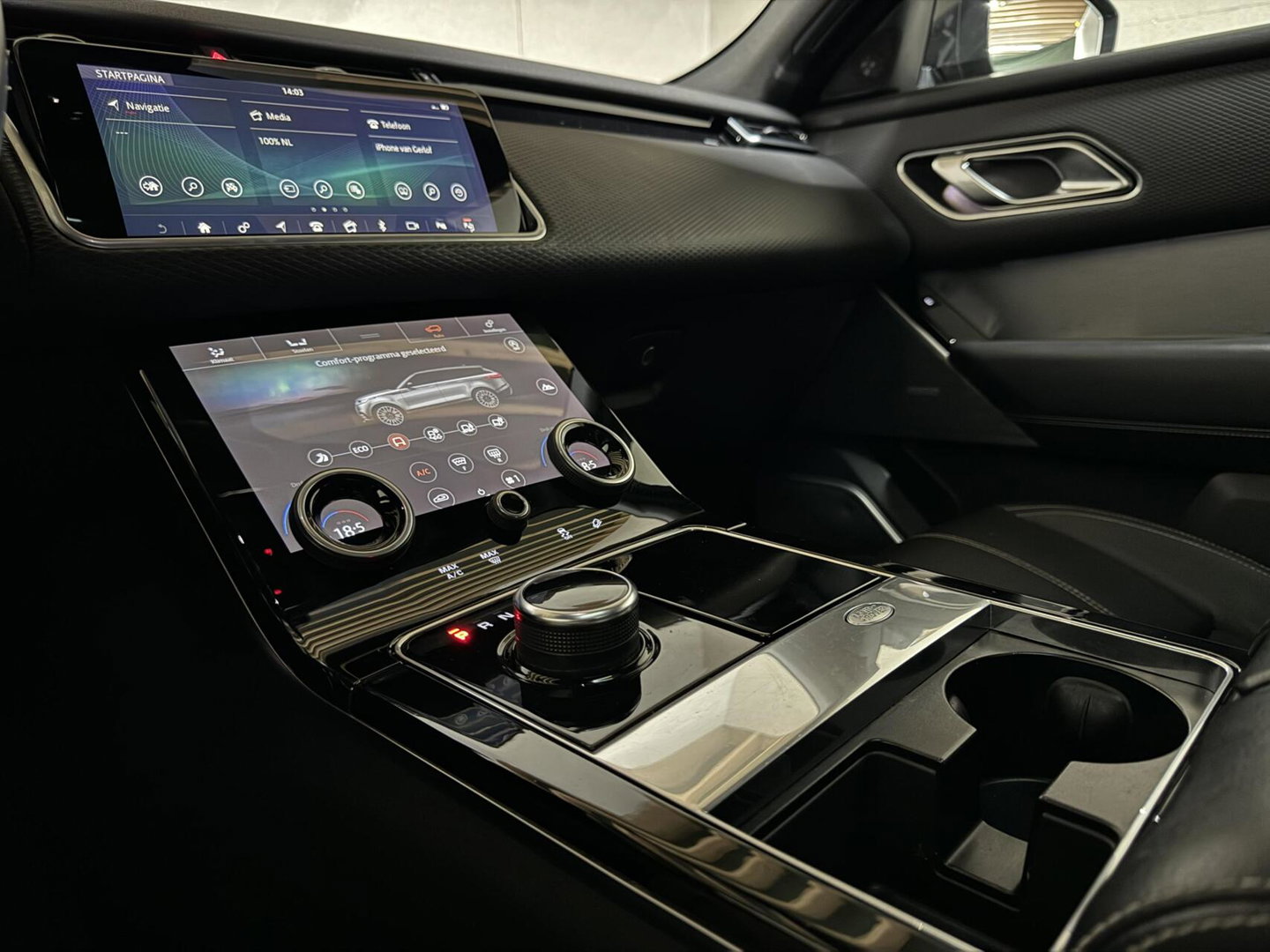 Land Rover Range Rover Velar 2.0 P250 AWD R Dynamic Pano Meridian HUD NAP