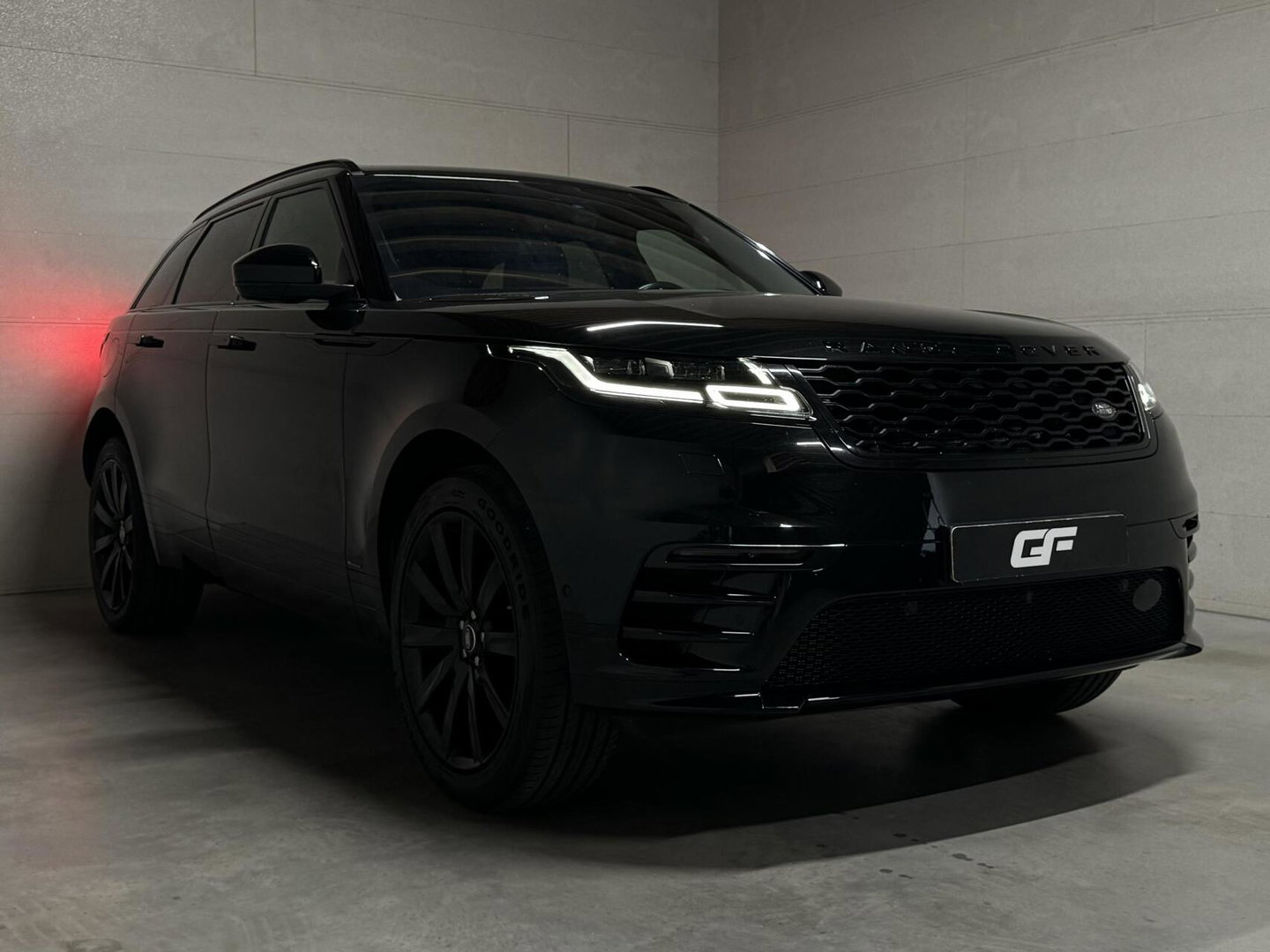 Land Rover Range Rover Velar 2.0 P250 AWD R Dynamic Pano Meridian HUD NAP