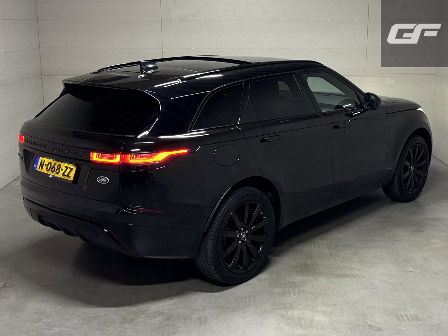 Land Rover Range Rover Velar 2.0 P250 AWD R Dynamic Pano Meridian HUD NAP