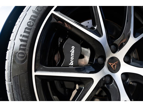 SEAT Leon ST 2.0 TSI CUPRA 300 PERFORMANCE PANO BREMBO BEATS