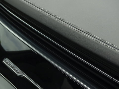 Audi Q7 55 TFSIe 381PK Quattro S-line / B&O / Massage / Softclose / 360°