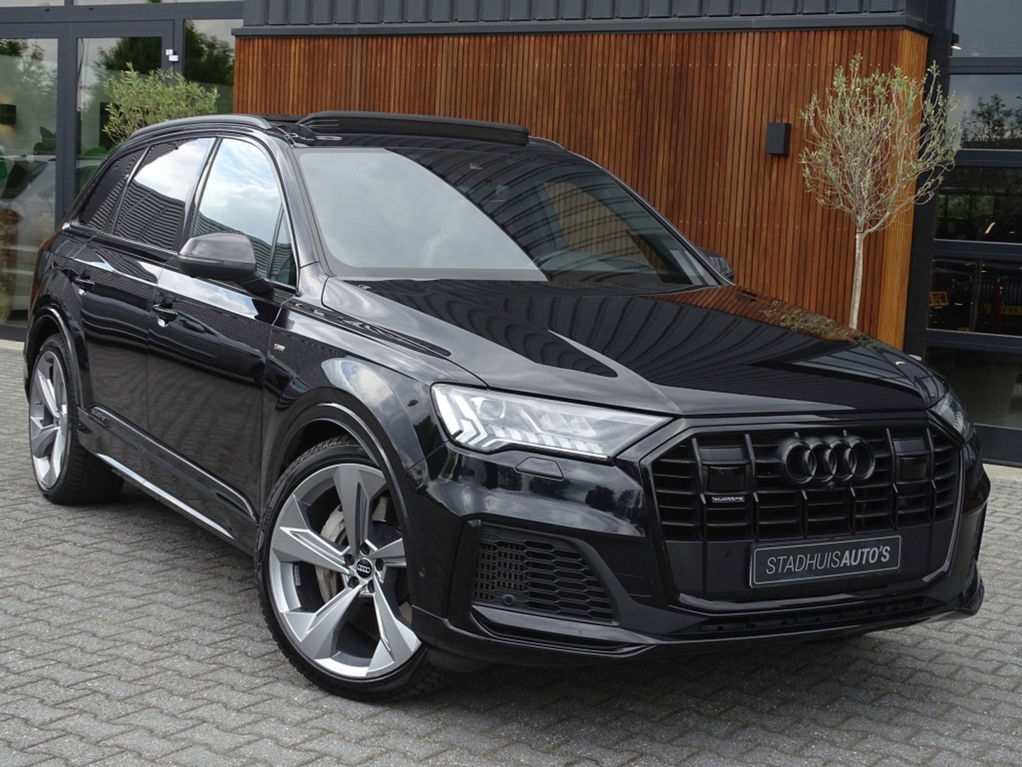 Audi Q7 55 TFSIe 381PK Quattro S-line / B&O / Massage / Softclose / 360°