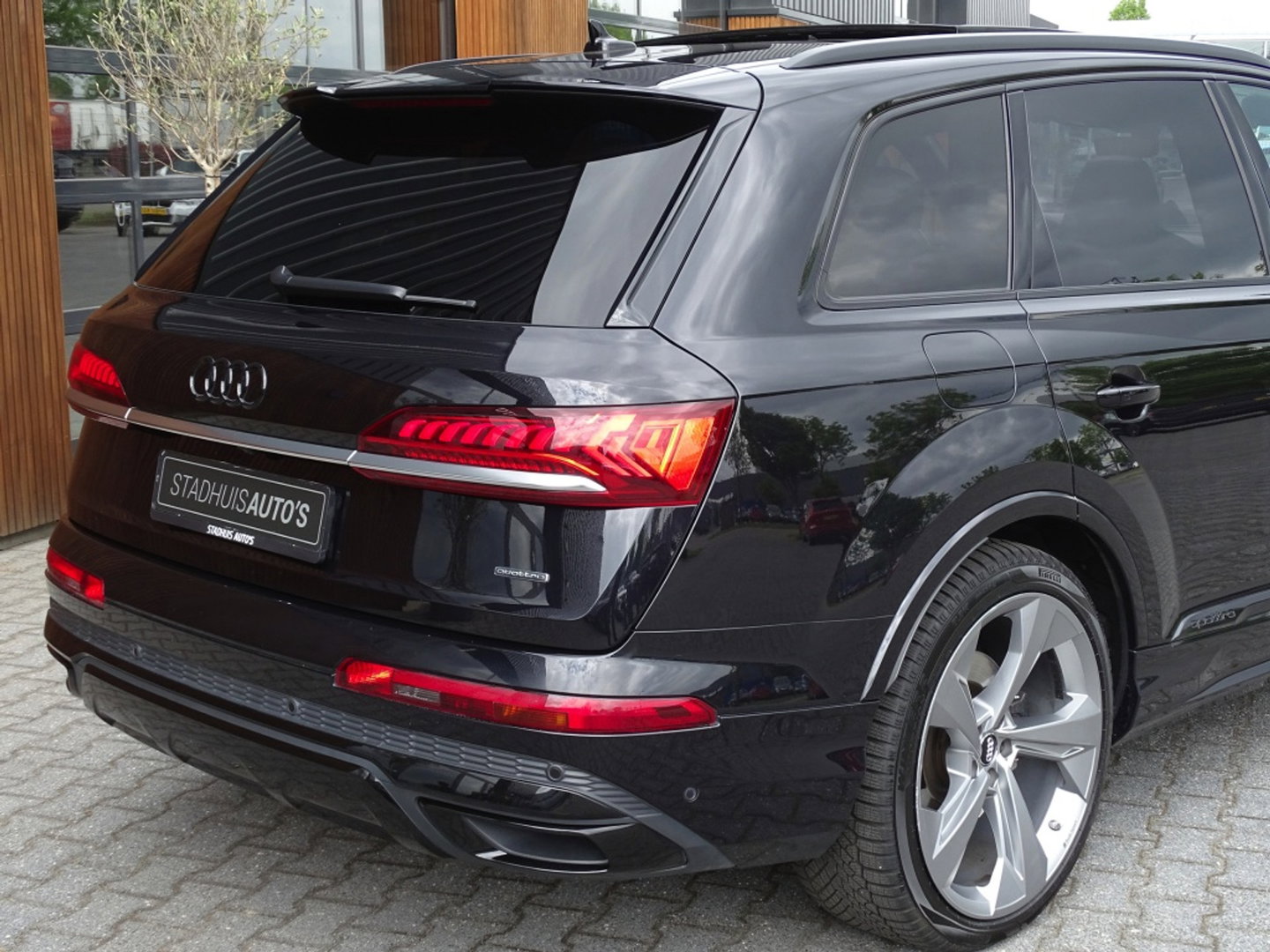 Audi Q7 55 TFSIe 381PK Quattro S-line / B&O / Massage / Softclose / 360°