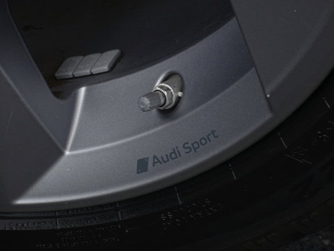 Audi Q7 55 TFSIe 381PK Quattro S-line / B&O / Massage / Softclose / 360°