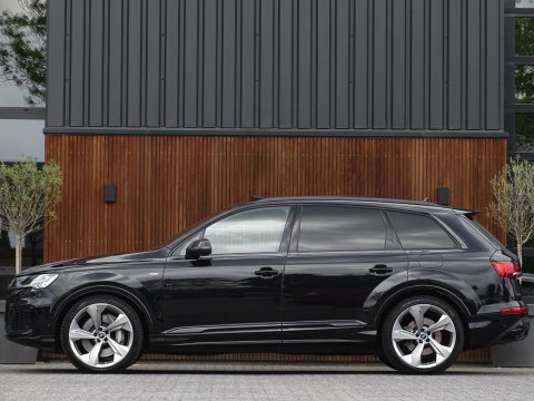 Audi Q7 55 TFSIe 381PK Quattro S-line / B&O / Massage / Softclose / 360°