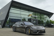 Porsche Panamera - Sport Turismo 4.0 V8 Turbo S 700pk E-Hybrid Panoramadak Keramisch Luchtvering 4-wielsturing NLauto 1e eigenaar!