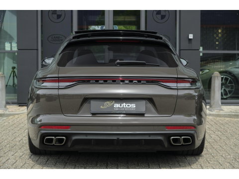 Porsche Panamera Sport Turismo 4.0 V8 Turbo S 700pk E-Hybrid Panoramadak Keramisch Luchtvering 4-wielsturing NLauto 1e eigenaar!