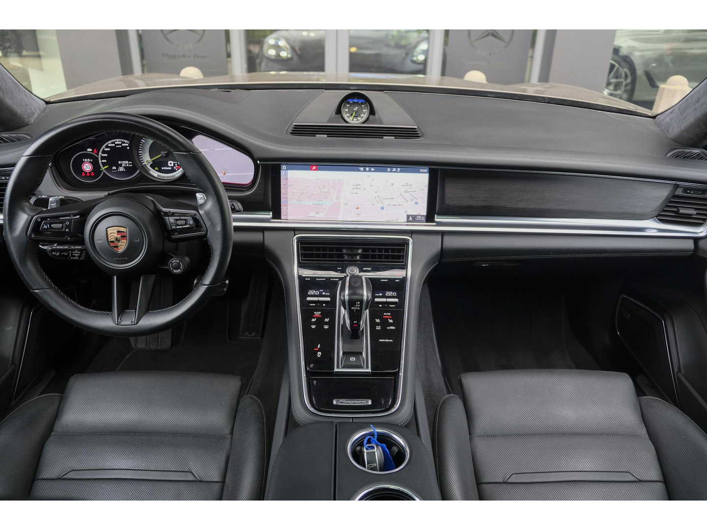Porsche Panamera Sport Turismo 4.0 V8 Turbo S 700pk E-Hybrid Panoramadak Keramisch Luchtvering 4-wielsturing NLauto 1e eigenaar!