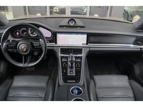 Porsche Panamera Sport Turismo 4.0 V8 Turbo S 700pk E-Hybrid Panoramadak Keramisch Luchtvering 4-wielsturing NLauto 1e eigenaar!