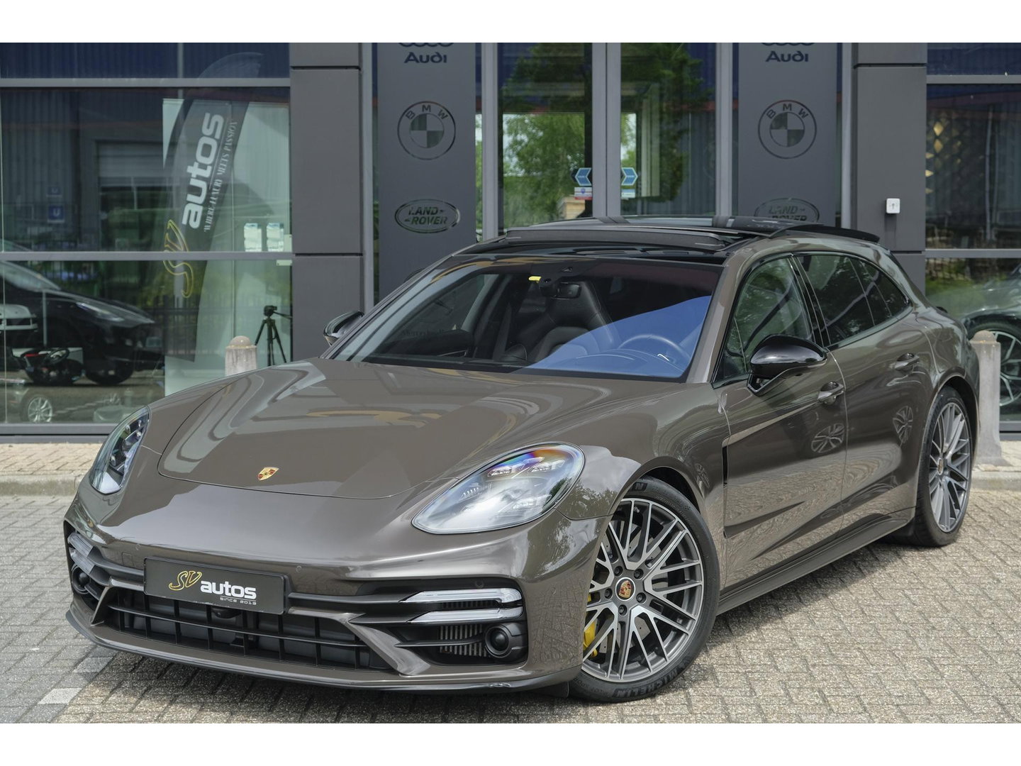 Porsche Panamera Sport Turismo 4.0 V8 Turbo S 700pk E-Hybrid Panoramadak Keramisch Luchtvering 4-wielsturing NLauto 1e eigenaar!
