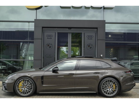 Porsche Panamera Sport Turismo 4.0 V8 Turbo S 700pk E-Hybrid Panoramadak Keramisch Luchtvering 4-wielsturing NLauto 1e eigenaar!