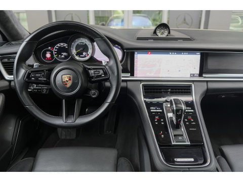 Porsche Panamera Sport Turismo 4.0 V8 Turbo S 700pk E-Hybrid Panoramadak Keramisch Luchtvering 4-wielsturing NLauto 1e eigenaar!