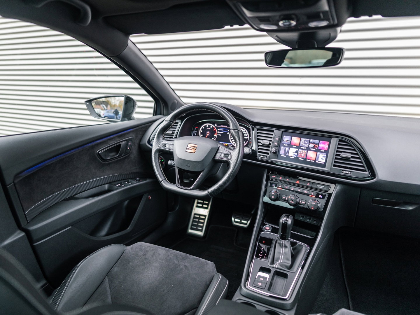 SEAT Leon 2.0 TSI CUPRA PANO BEATS VIRTUAL CAMERA KEYLESS