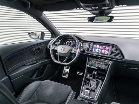 SEAT Leon 2.0 TSI CUPRA PANO BEATS VIRTUAL CAMERA KEYLESS