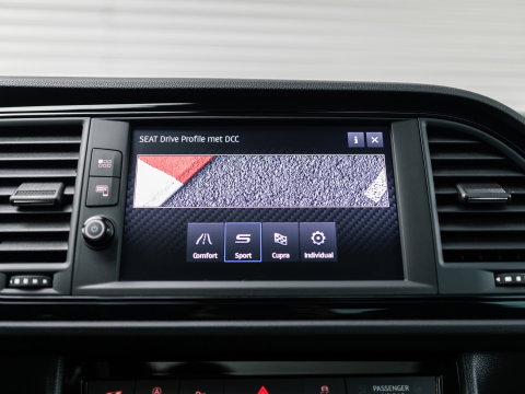 SEAT Leon 2.0 TSI CUPRA PANO BEATS VIRTUAL CAMERA KEYLESS