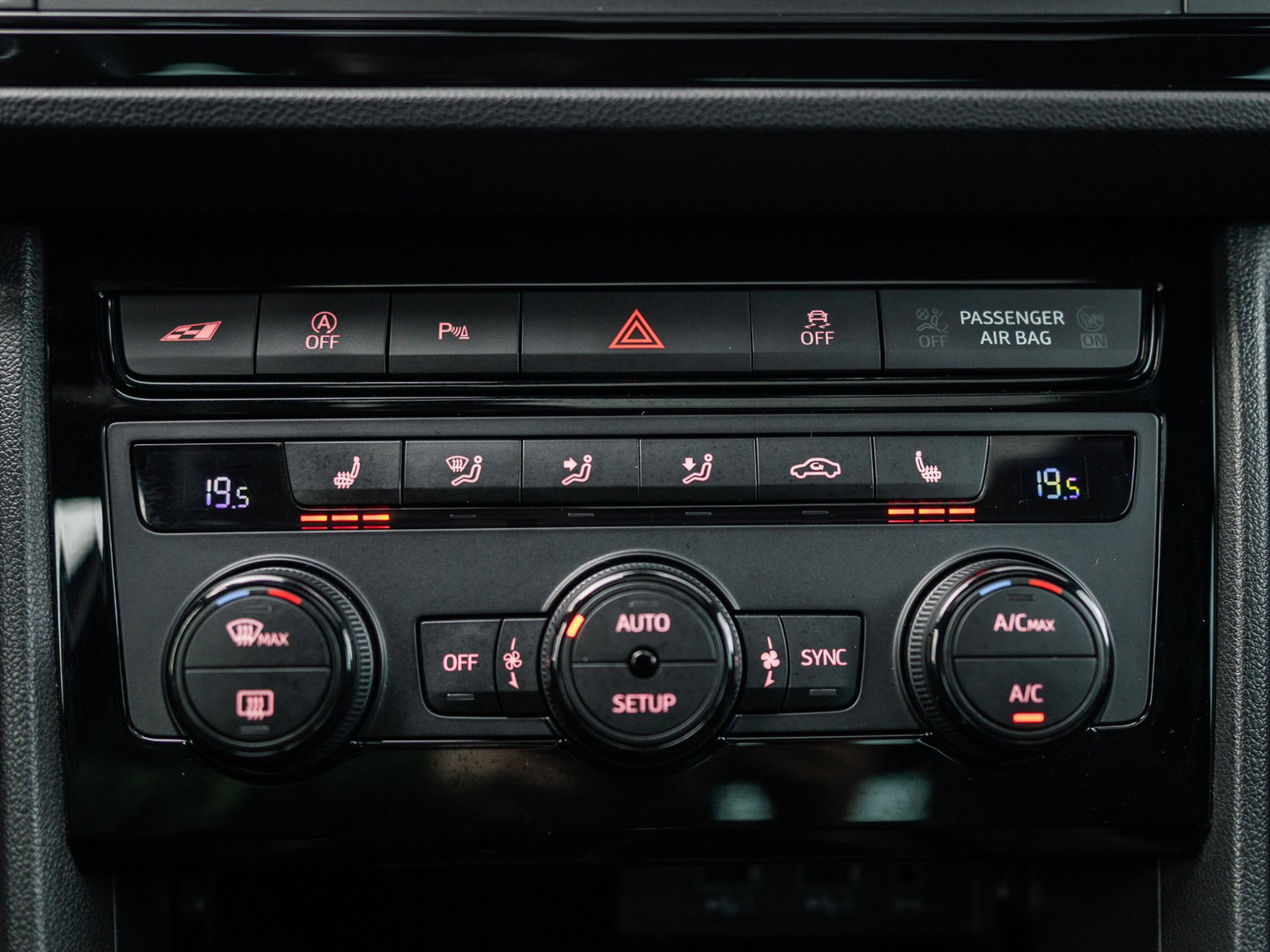 SEAT Leon 2.0 TSI CUPRA PANO BEATS VIRTUAL CAMERA KEYLESS