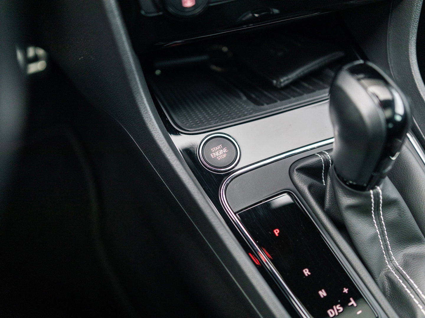 SEAT Leon 2.0 TSI CUPRA PANO BEATS VIRTUAL CAMERA KEYLESS
