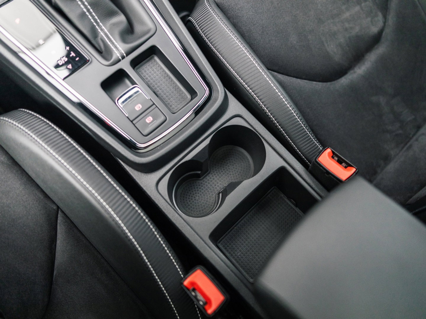 SEAT Leon 2.0 TSI CUPRA PANO BEATS VIRTUAL CAMERA KEYLESS