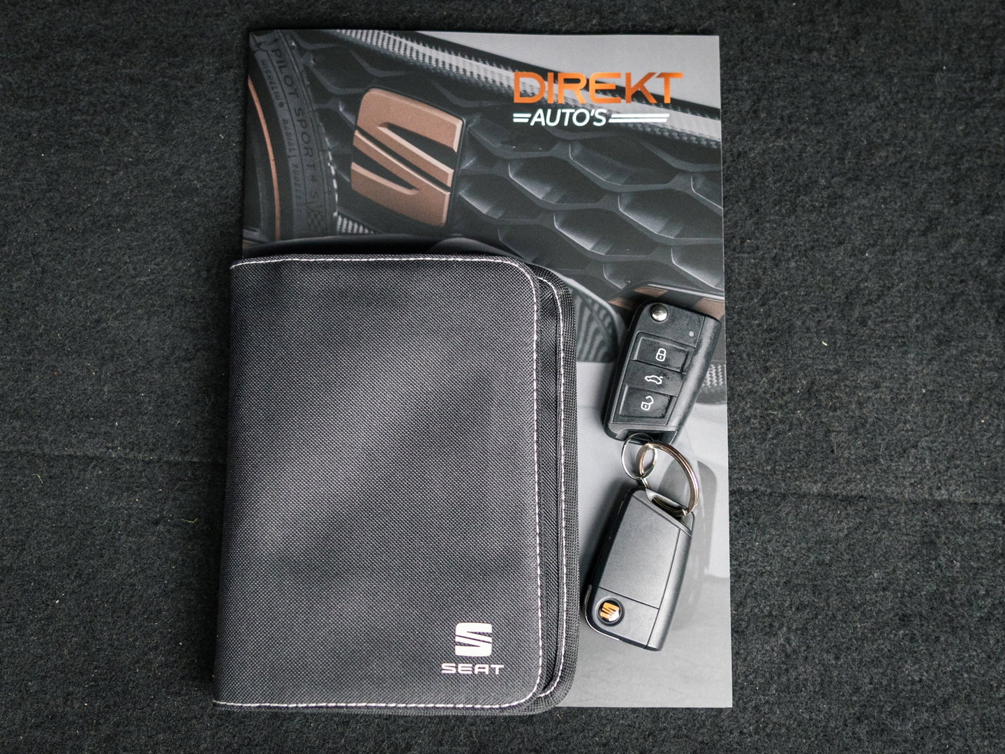 SEAT Leon 2.0 TSI CUPRA PANO BEATS VIRTUAL CAMERA KEYLESS