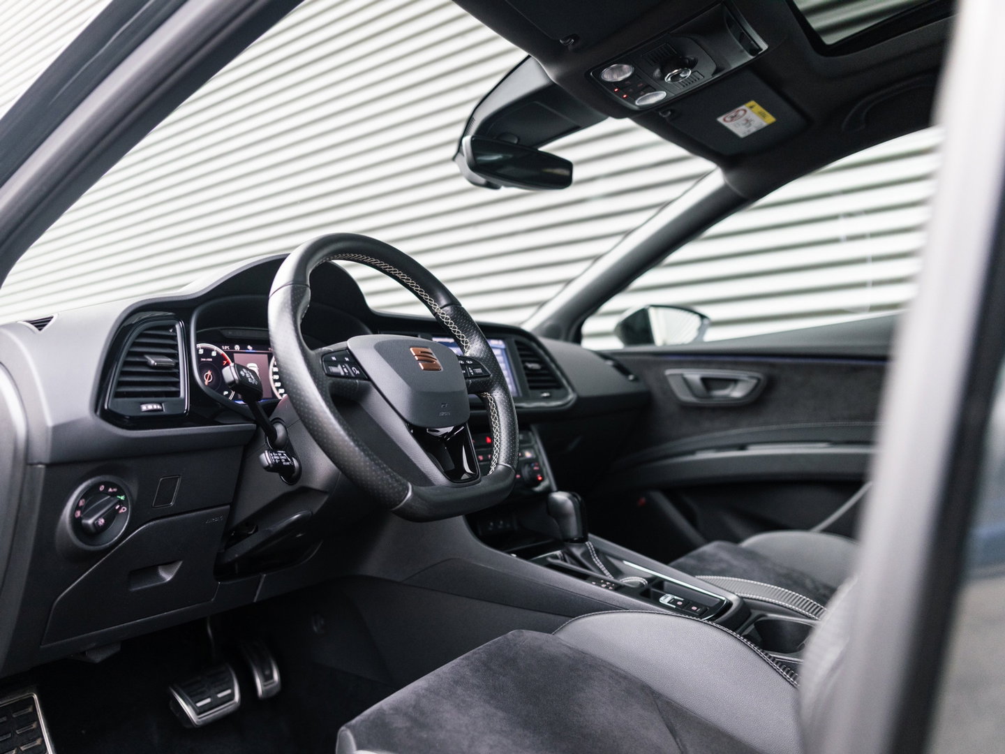 SEAT Leon 2.0 TSI CUPRA PANO BEATS VIRTUAL CAMERA KEYLESS