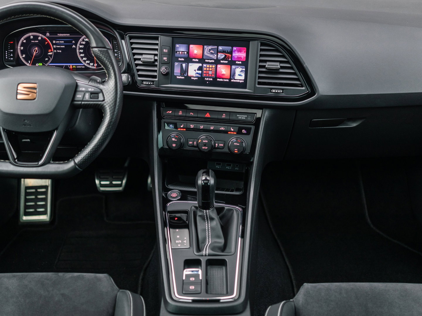 SEAT Leon 2.0 TSI CUPRA PANO BEATS VIRTUAL CAMERA KEYLESS