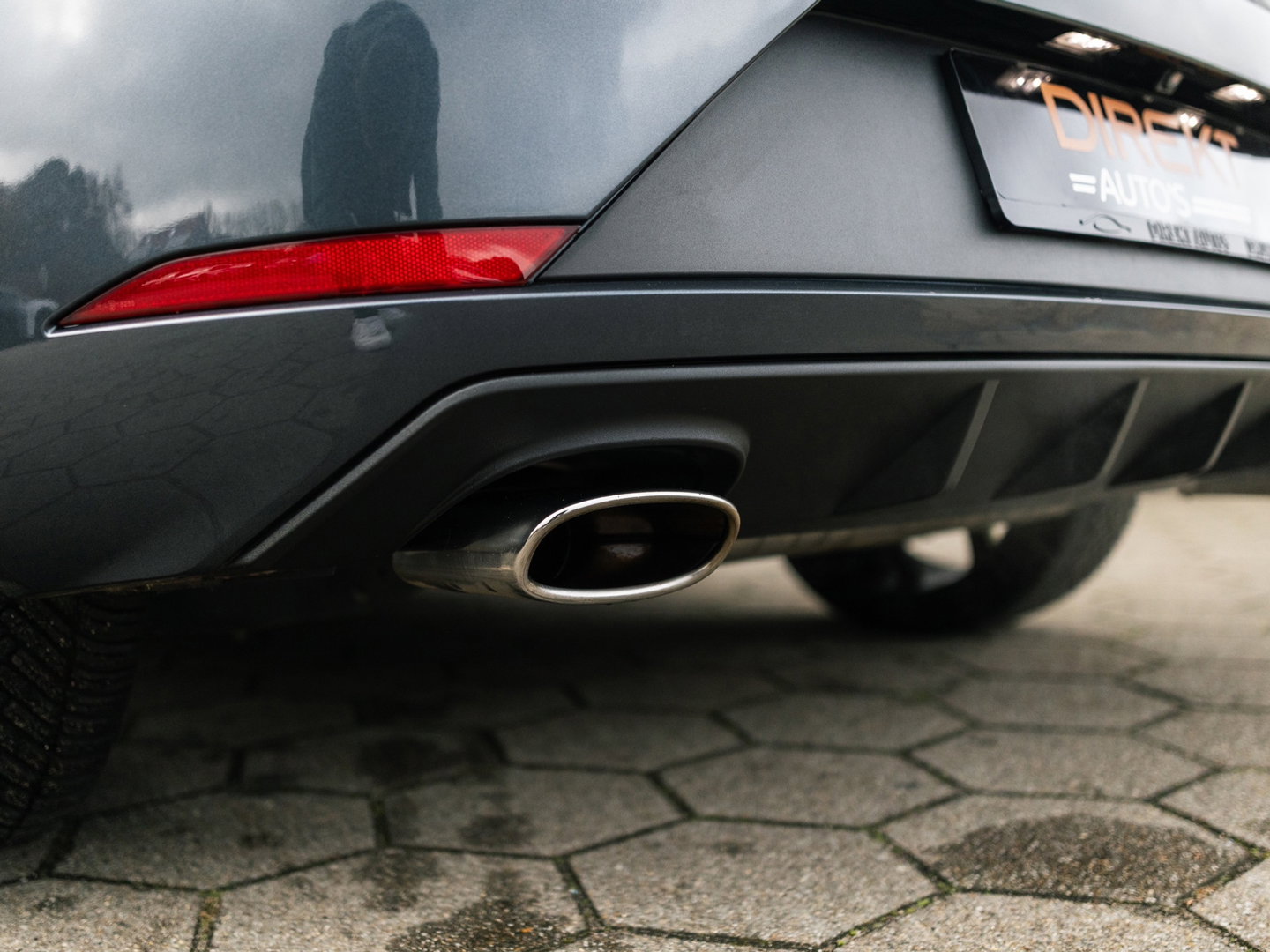 SEAT Leon 2.0 TSI CUPRA PANO BEATS VIRTUAL CAMERA KEYLESS